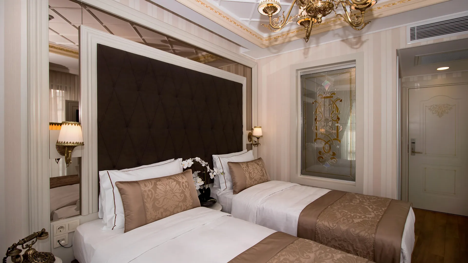 Istanbul Town Hotel