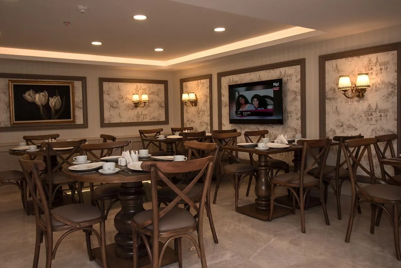 Istanbul Town Hotel